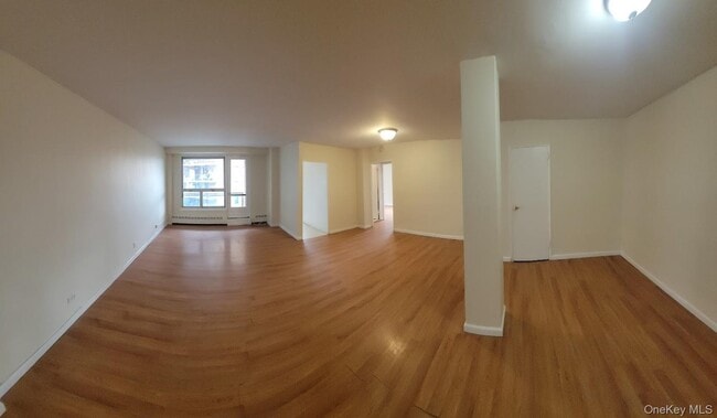 Building Photo - 98-20 62nd Dr