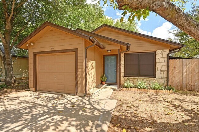 Building Photo - 9711 Curlew Dr