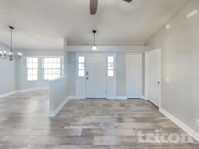 Foto del edificio - 2354 Abalone Blvd