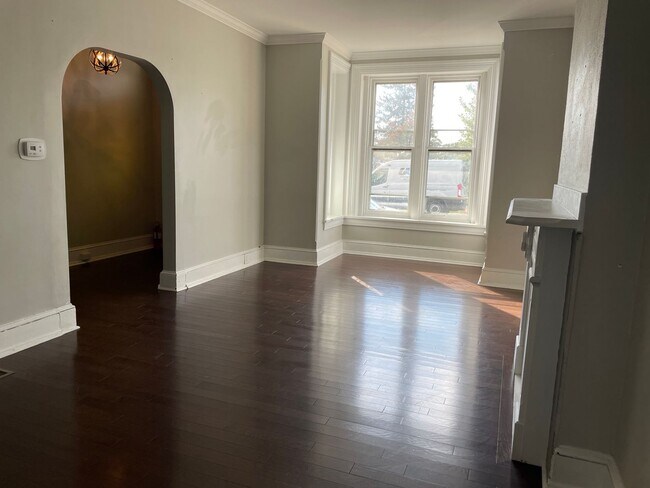 Foto del edificio - Beautifully Renovated Home in Columbia Bor...