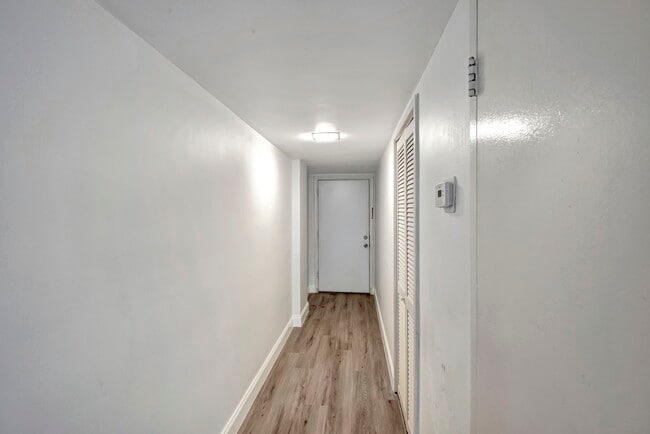 Building Photo - 3660 NE 166th St
