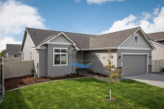 Building Photo - 3290 N Backweight Loop