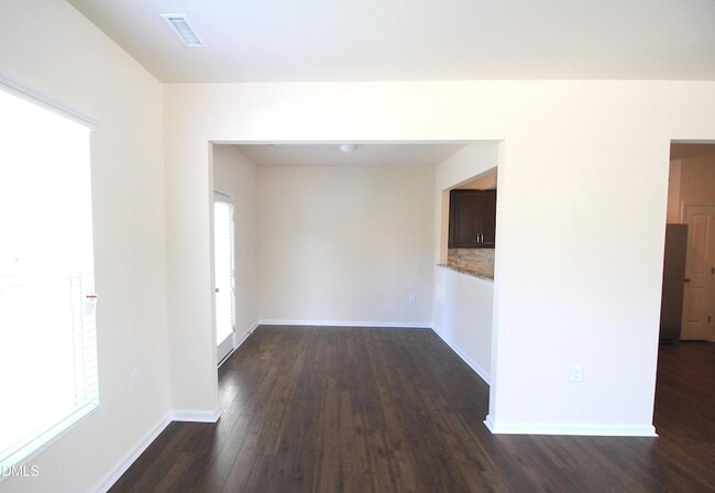 Building Photo - 1212 Nightshade Dr