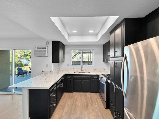 Building Photo - 820 Normark Terrace