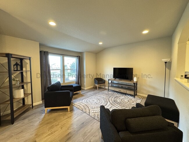 Building Photo - 6175 White Wolf Pt