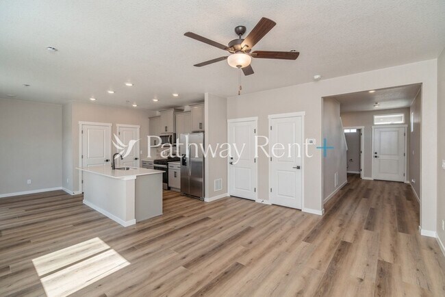 Building Photo - 9494 Yampa St