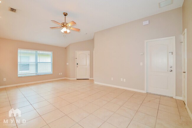 Foto del edificio - 2430 Princeton Ave