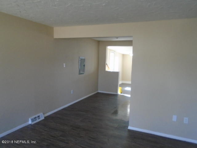 Building Photo - 1038 E 349th St