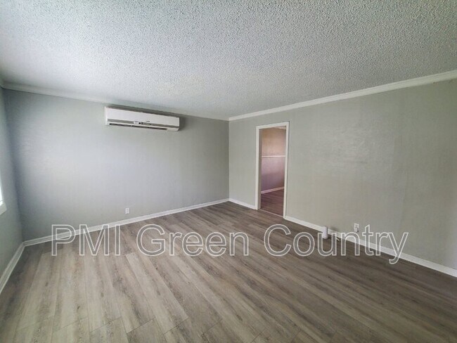 Foto del edificio - 2125 E Seminole St