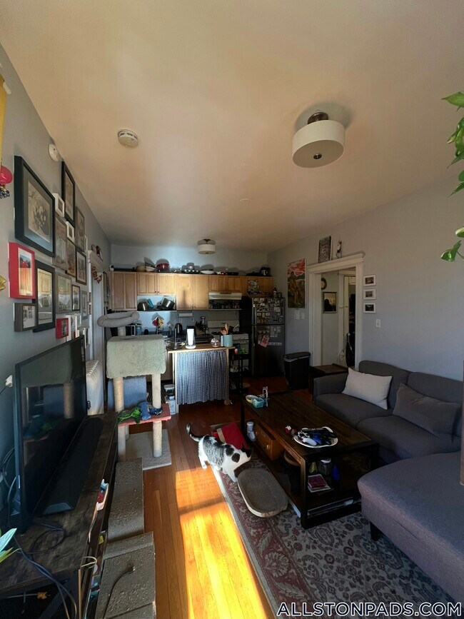 Building Photo - 26 Park Vale Ave