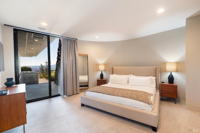 Building Photo - 2100 Old Soda Springs Rd