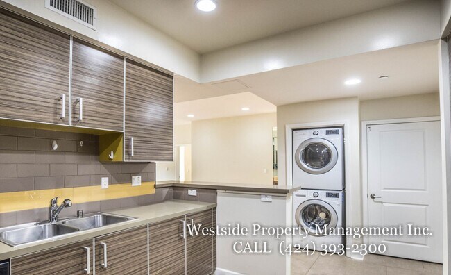 Foto del edificio - 1235 Granville Ave