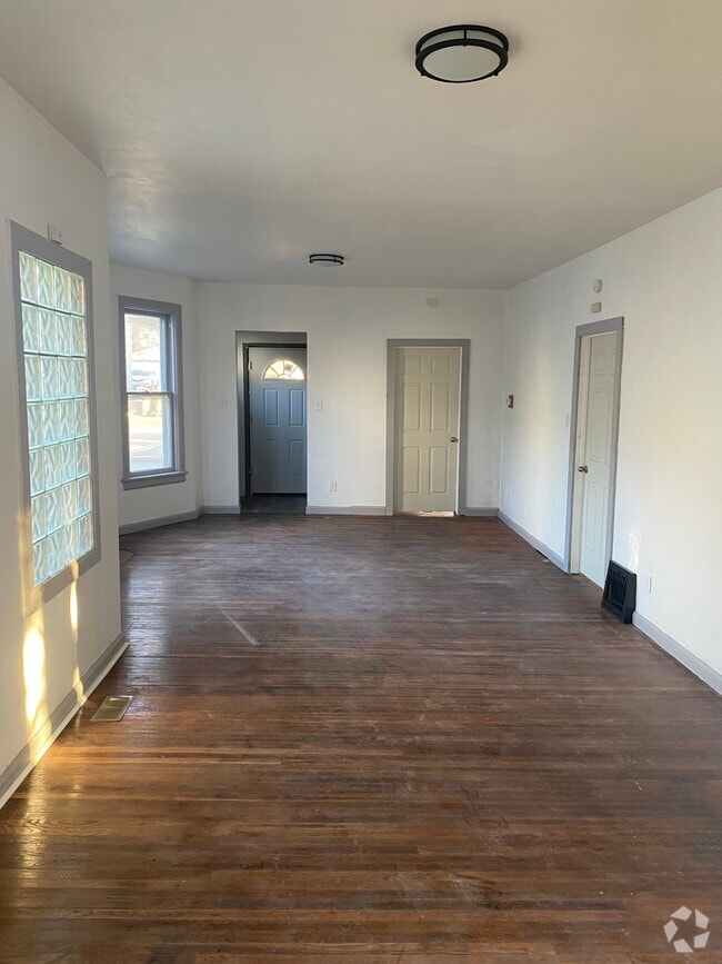 Marvintown Apartments for Rent with a Swimming Pool Erie, PA 3 Rentals