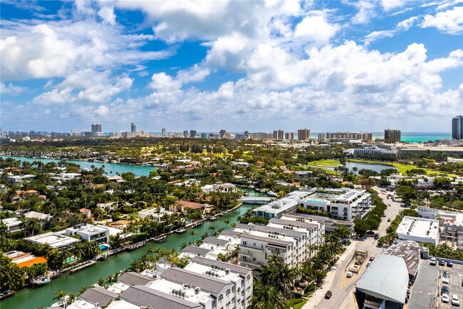 Foto del edificio - 1900 Sunset Harbour Dr