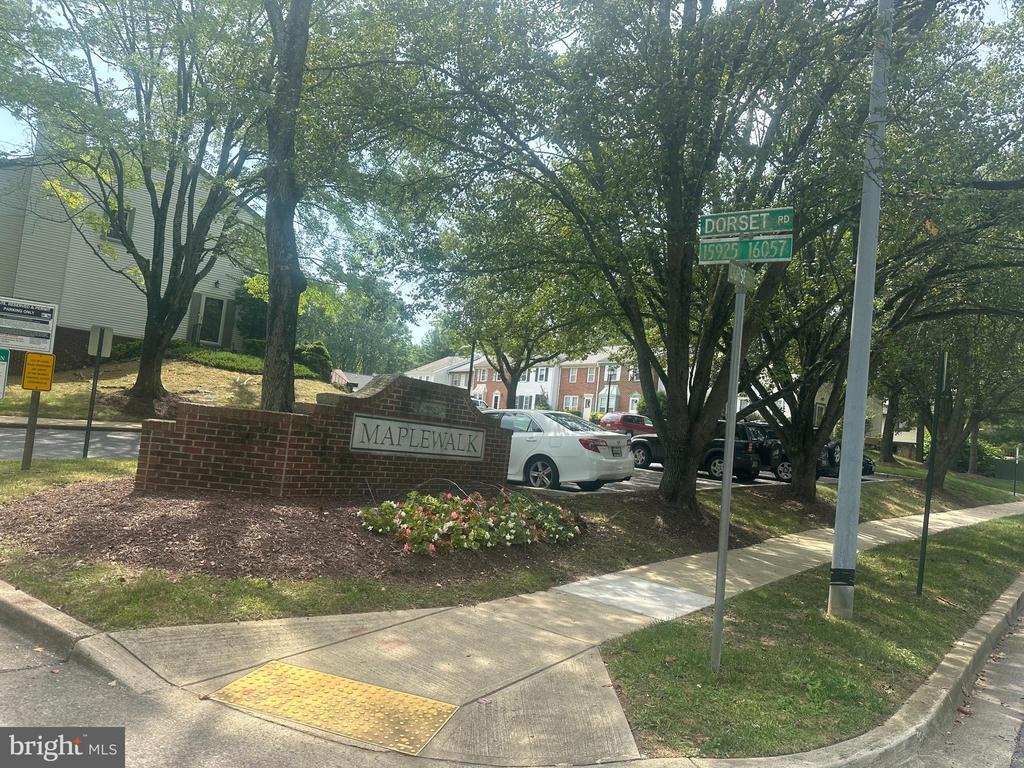 Primary Photo - 15929 Dorset Rd