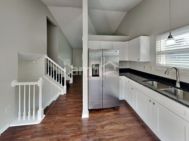 Foto del edificio - 2877 Brown Deer Ct