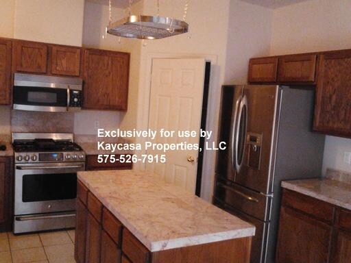Building Photo - 2535 Fallbrook Way