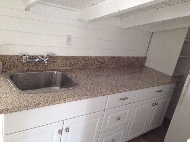 kitchen - 418 California St