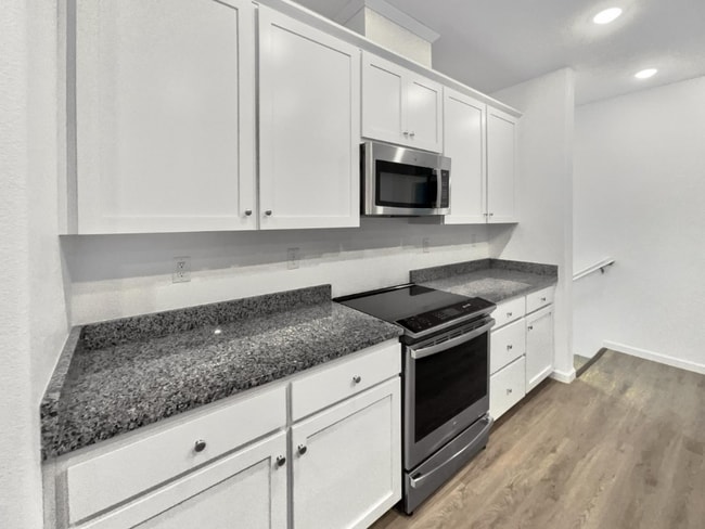 Building Photo - 12153 Alamosa Dr