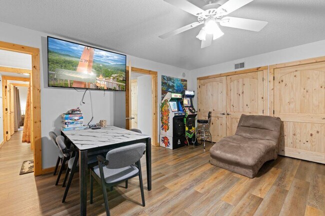 Foto del edificio - 2140 Battle Hill Rd