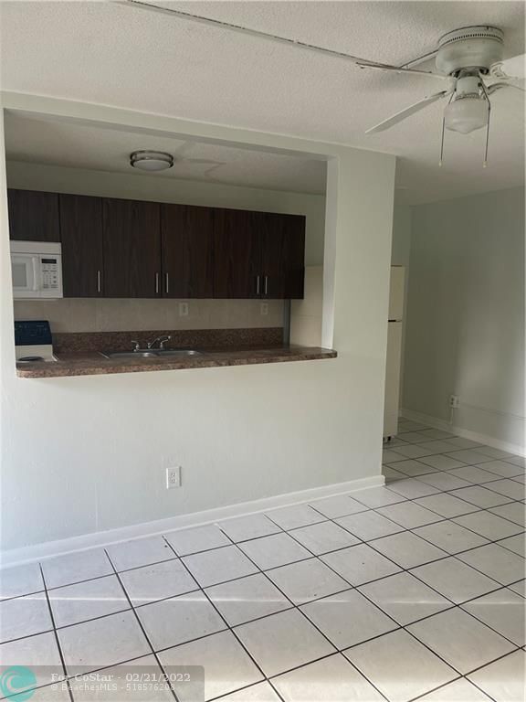 Foto del edificio - 1113 SW 15th Terrace