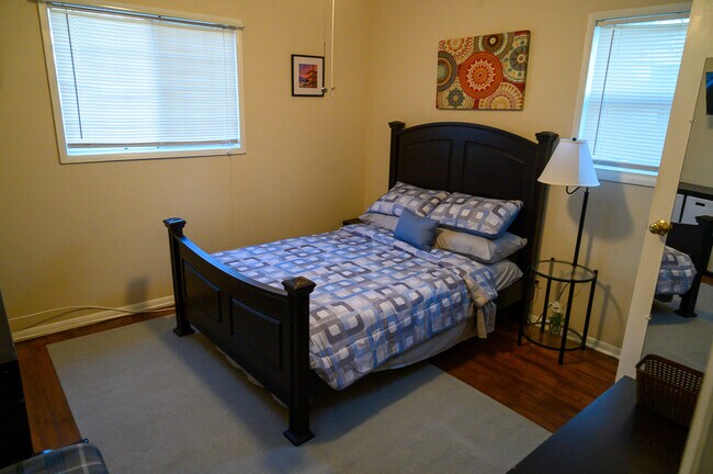 Bedroom 2 - 1460 Willow Dr