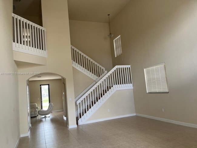 Building Photo - 4342 SW 164th Ct