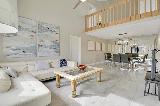 Building Photo - 360 Bella Vista Ct N