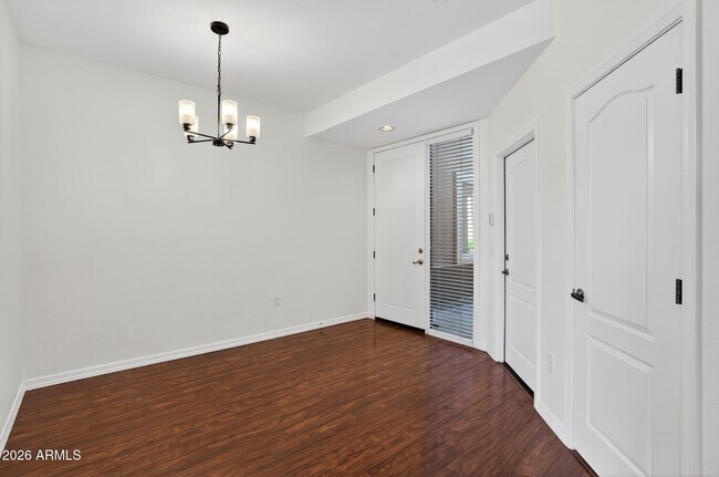 Foto del edificio - 7887 N 16th St