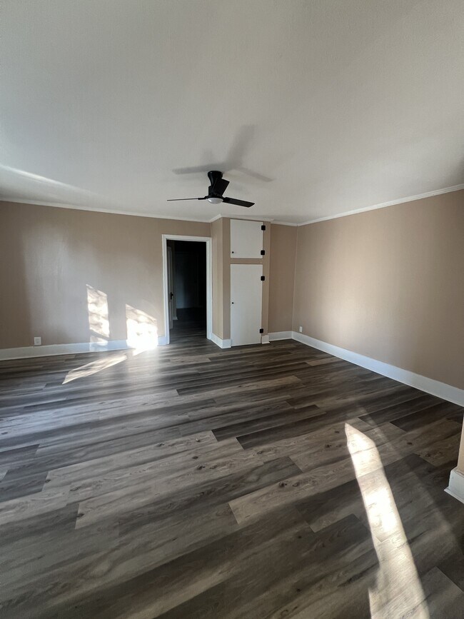 Foto del edificio - 205 S Walters St