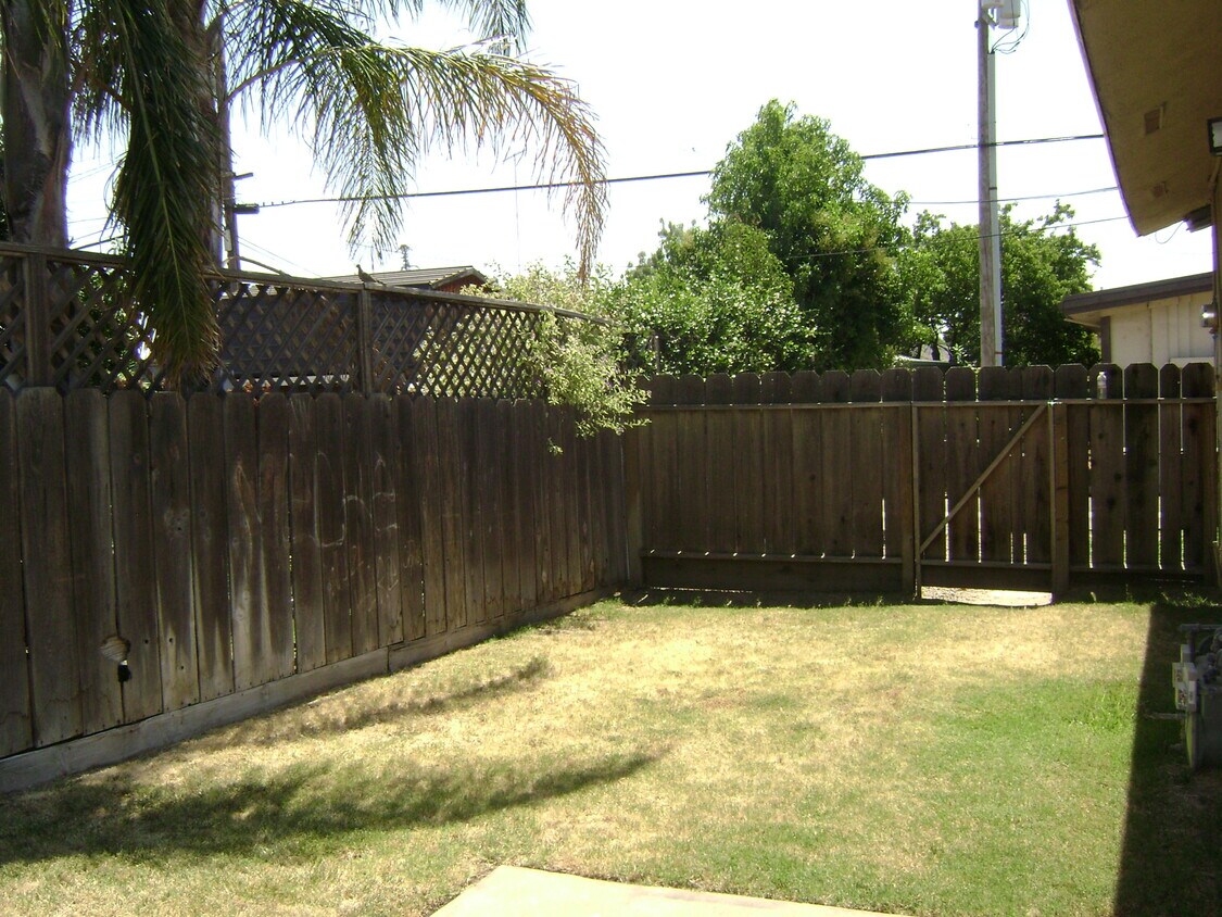 6726 2nd St, Riverbank, CA 95367 House for Rent in Riverbank, CA