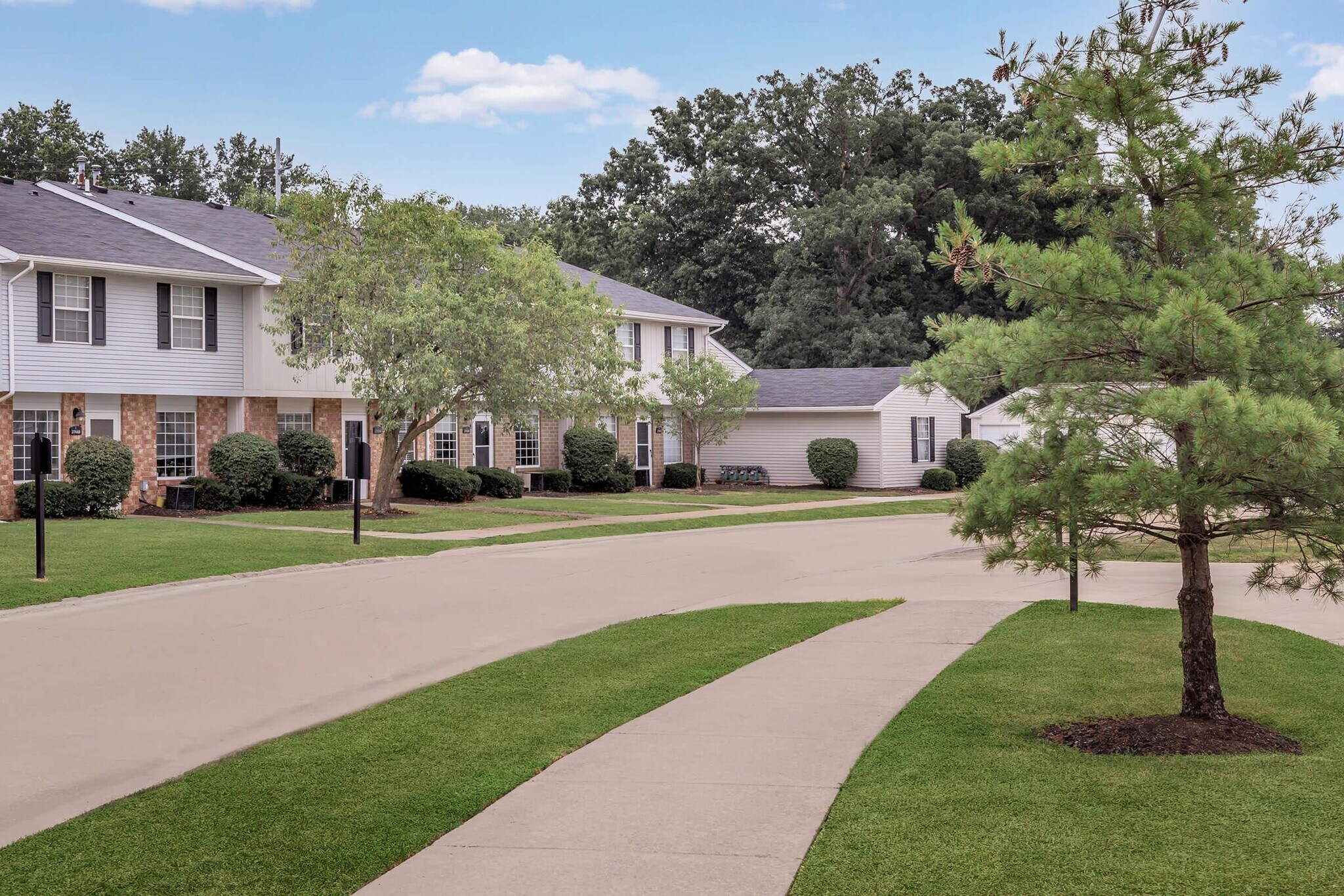 Westchester Townhomes – photo 5