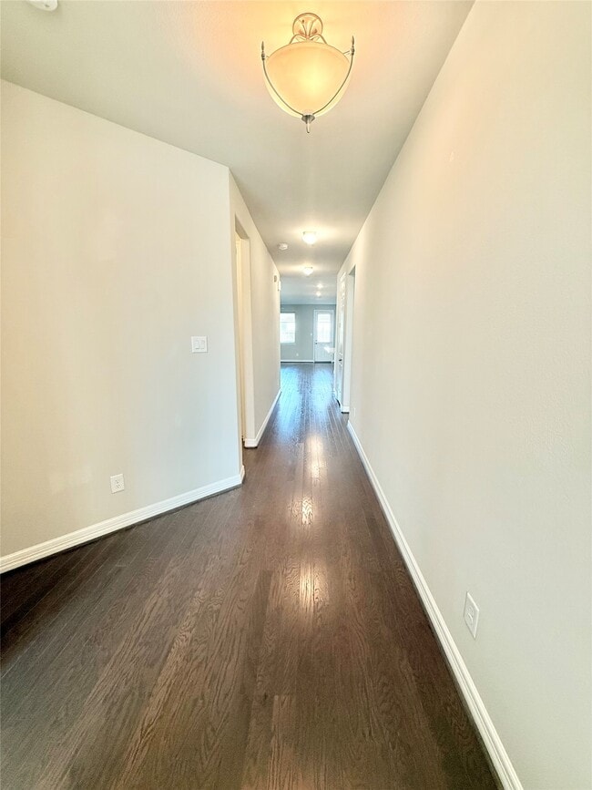 Building Photo - 15810 Tullich Knl Dr