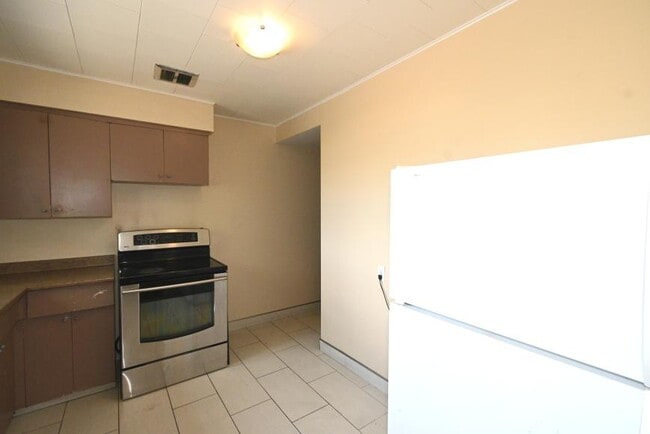 Photo du bâtiment - 3 bedroom in Prince George BC V2M 3B7