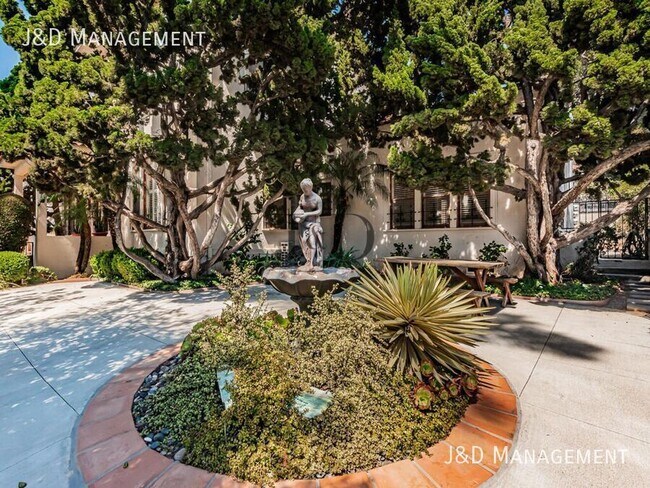 Building Photo - 3501 Front St