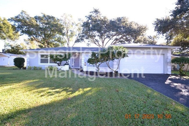Building Photo - 2371 Demaret Dr