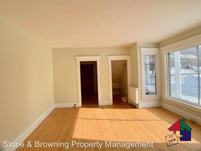 Building Photo - 98 S Main St
