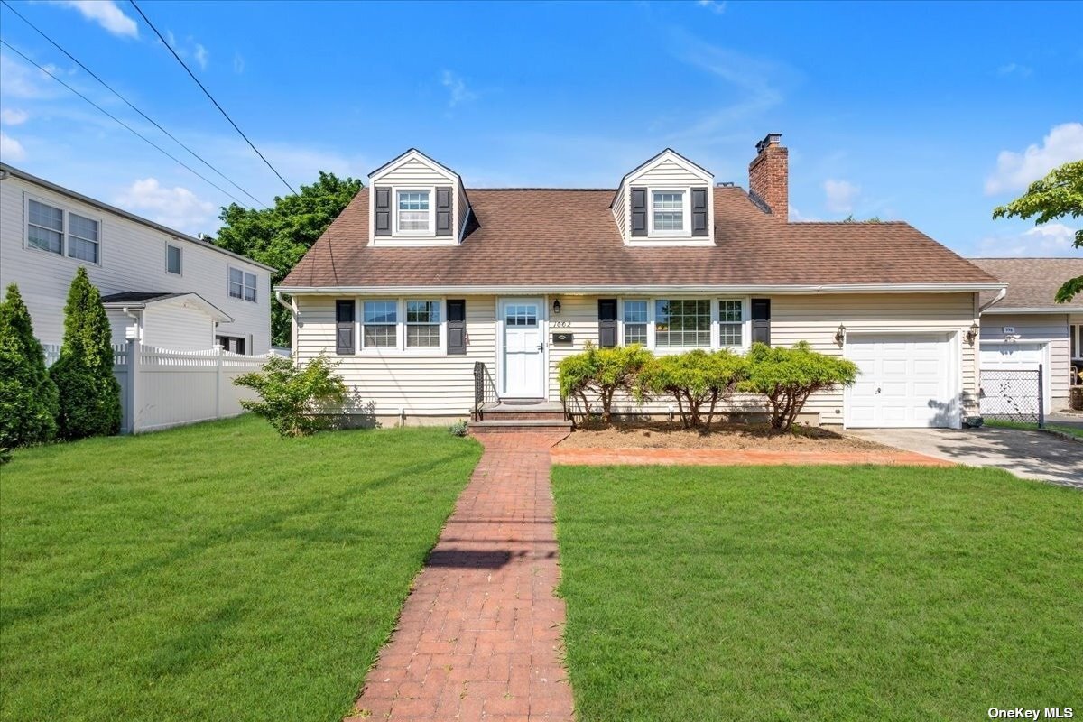 1002 Eglon Ct, Merrick, NY 11566 House Rental in Merrick, NY