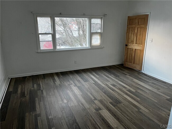 Building Photo - 2 Kellogg Ave