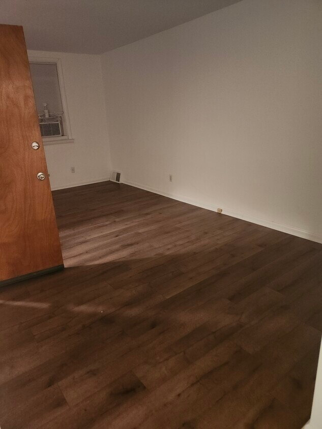 Large Living Room - 1510 67th Ave