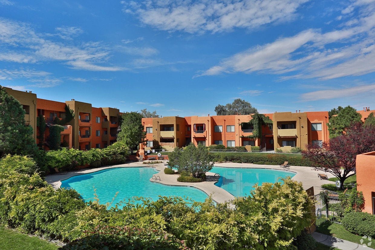Cottonwood Ranch Apartments in Albuquerque, NM