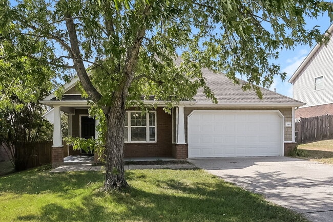 Building Photo - 3005 Fieldstone Ct