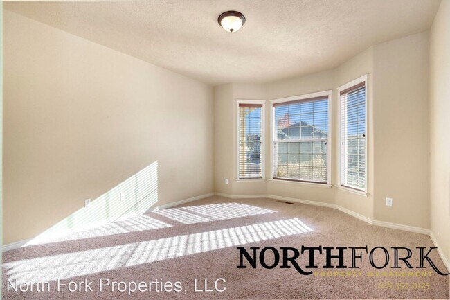 Foto del edificio - 3 br, 2 bath House - 1204 W Tacola St