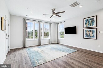 Building Photo - 9454 James MacGowan Ln