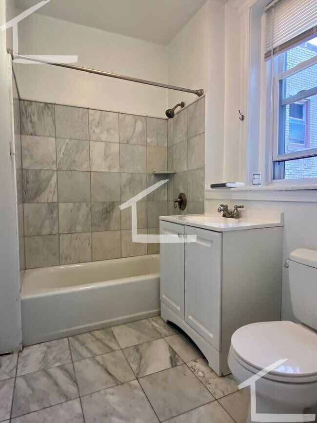 Foto del edificio - Great for Grads and Pros! 1 Bed on Brookli...