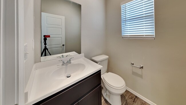 Foto del edificio - Very Nice and Spacious 4 Bedroom Home in Mustang Schools