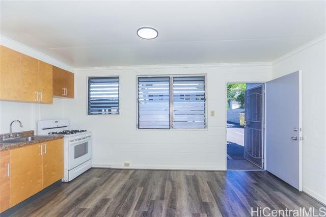 Building Photo - 1719 Nuuanu Ave