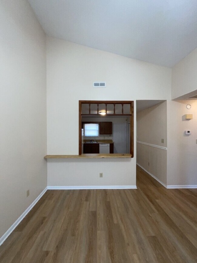 Foto del edificio - Cozy 2 Bedroom Duplex - 208 Yaupon Drive