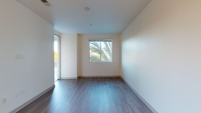 Interior Photo - Beach & Ocean
