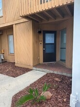 Building Photo - 310 74th Ave N